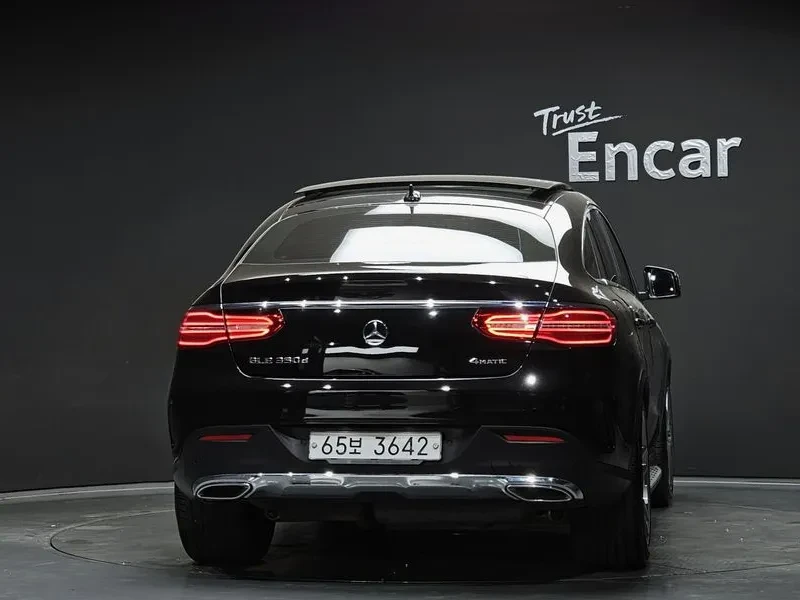 Mercedes-Benz GLE 350 D 4Matic Coupe - САМО 30% АВАНС, снимка 4 - Автомобили и джипове - 55485759