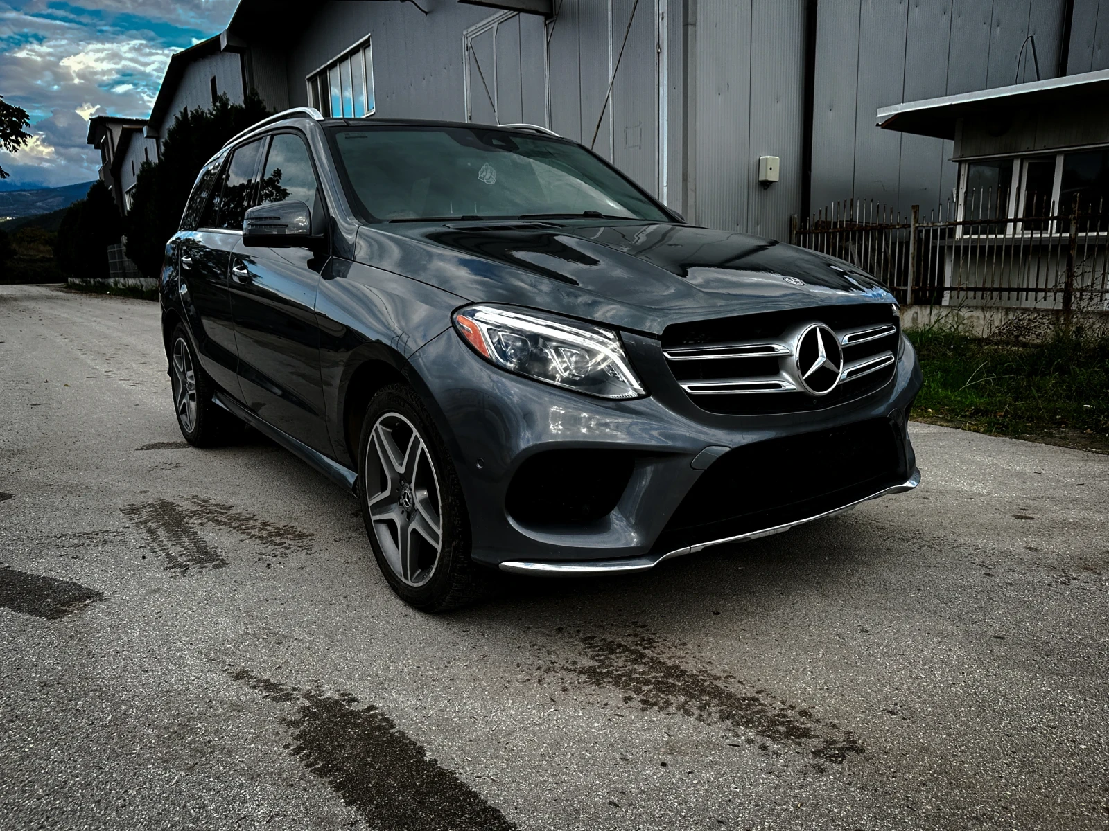 Mercedes-Benz GLE 400 AMG * 9-GTRONIC* 4-MATIC* ГОТОВ ЛИЗИНГ  - [1] 