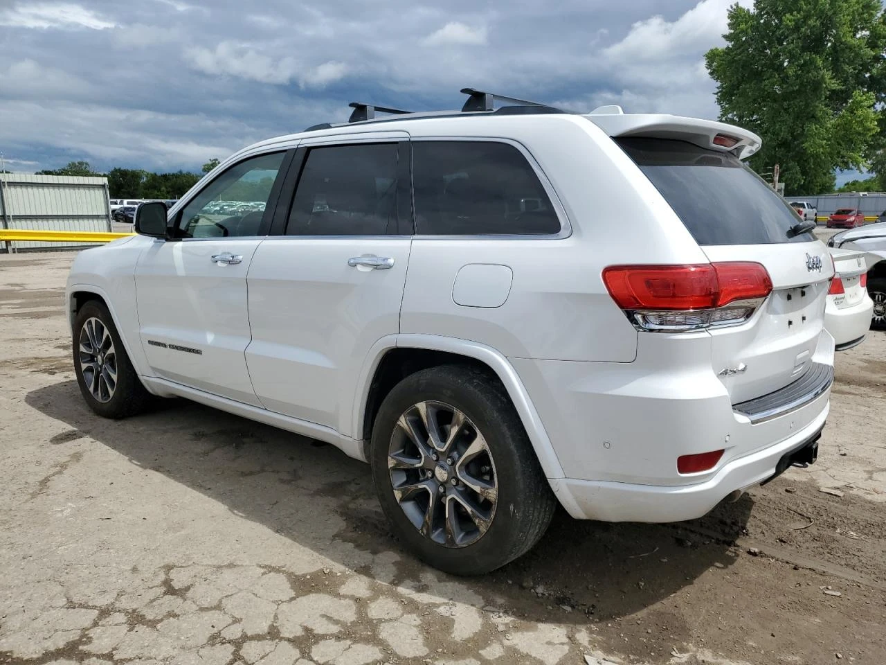 Jeep Grand cherokee OVERLAND 5.7HEMI * КЛИП НА ДВИГАТЕЛ*  - изображение 3