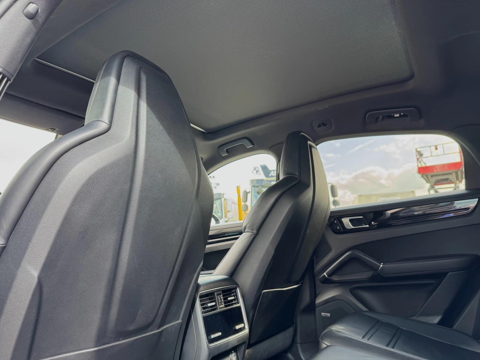 Porsche Cayenne Coupe / Sport Chrono / Pano / Bose  | Mobile.bg   15