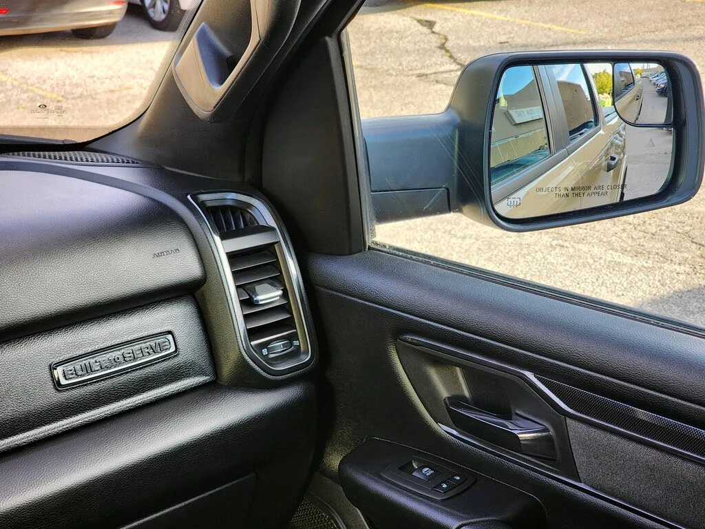 Dodge RAM 1500 Big Horn Crew Cab 4WD* 5.7 HEMI* * .*  | Mobile.bg   15