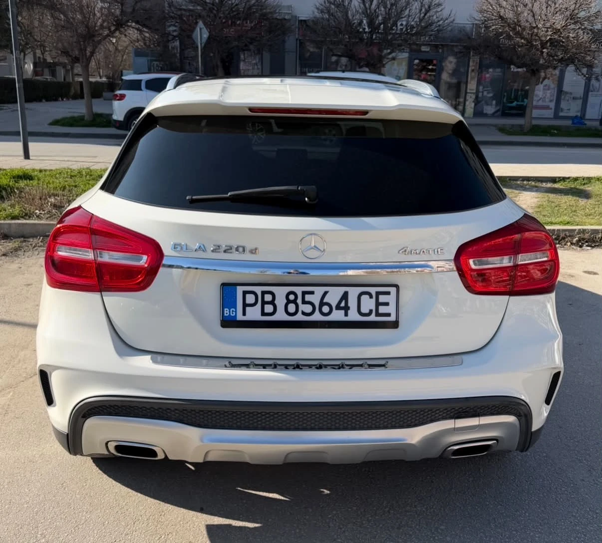 Mercedes-Benz GLA 220 220d 4matic, снимка 5 - Автомобили и джипове - 55686512