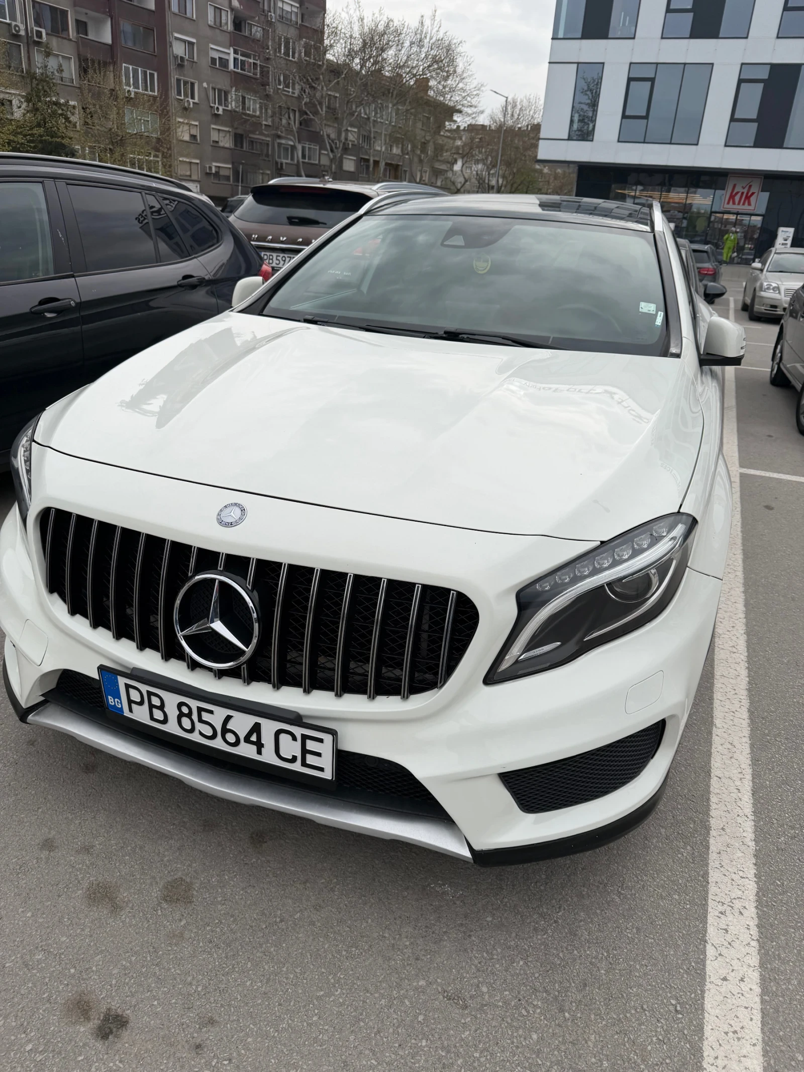 Mercedes-Benz GLA 220 220d 4matic, снимка 3 - Автомобили и джипове - 54283780
