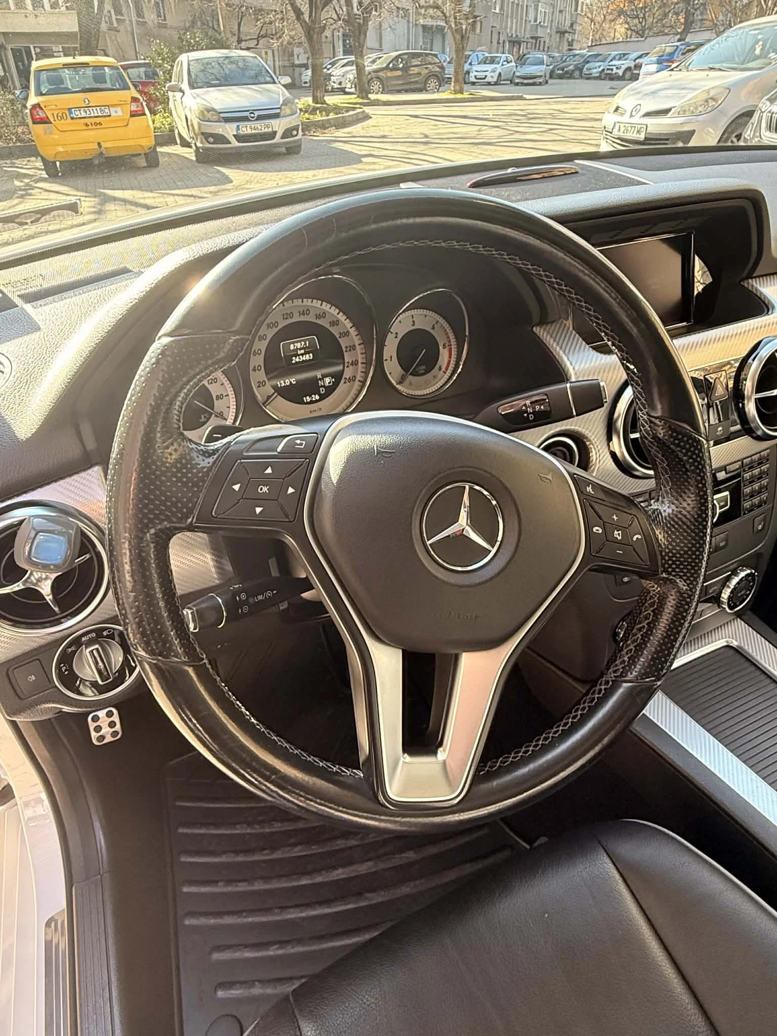 Mercedes-Benz GLK 4Matic/Sport-Paket (AMG)/Pano/Euro5, снимка 7 - Автомобили и джипове - 53747181