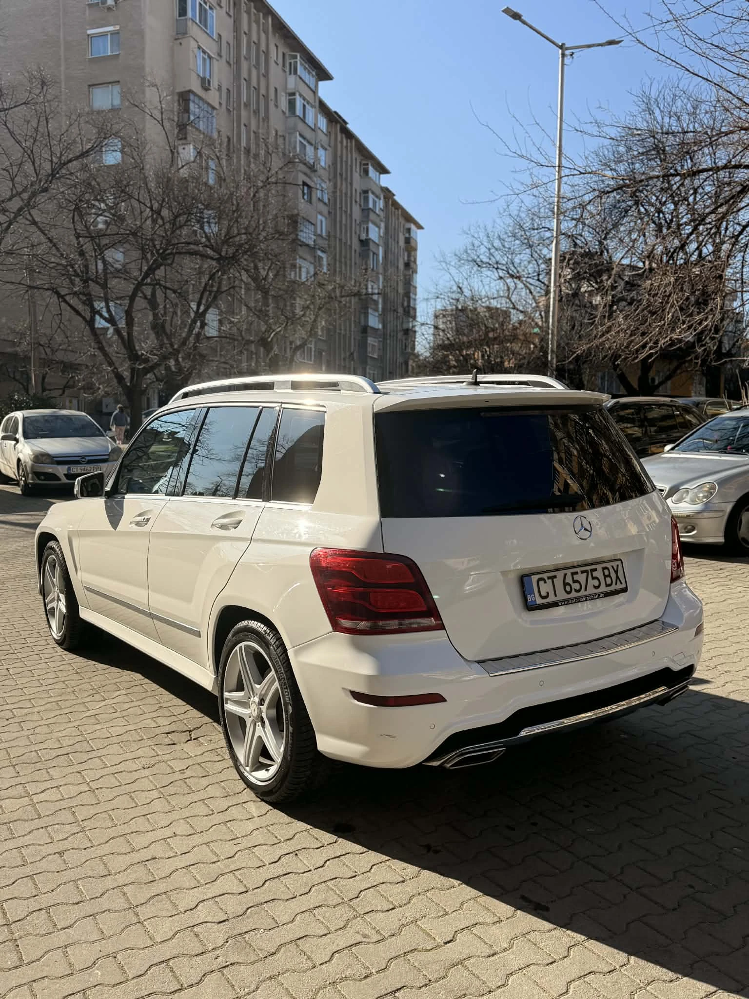 Mercedes-Benz GLK 4Matic/Sport-Paket (AMG)/Pano/Euro5, снимка 5 - Автомобили и джипове - 53747181