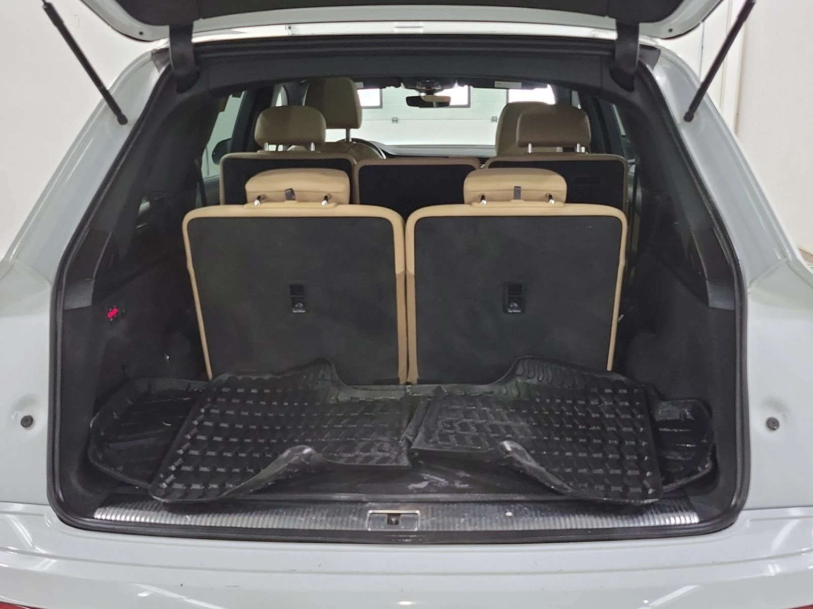 Audi Q7 PROGRESSIV АВТО КРЕДИТ, снимка 5 - Автомобили и джипове - 53950626