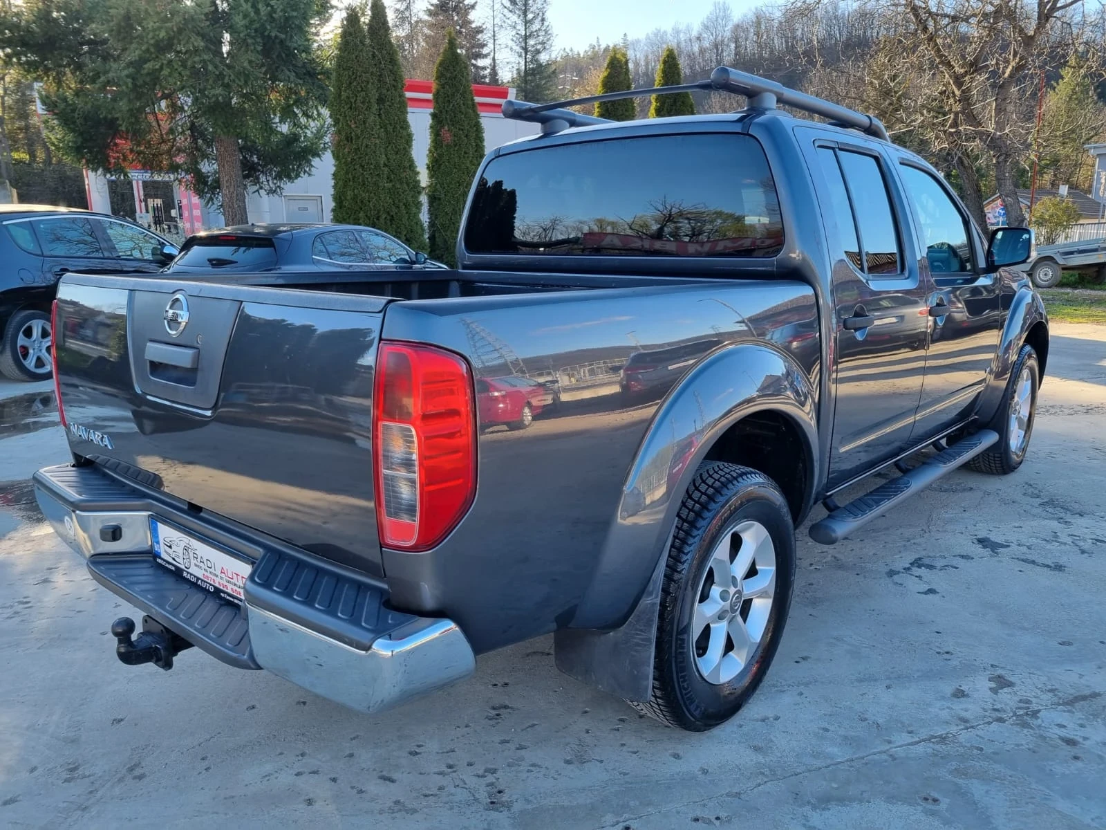 Nissan Navara 3.0D 4x4 ШВЕЙЦАРИЯ, снимка 3 - Автомобили и джипове - 54199504