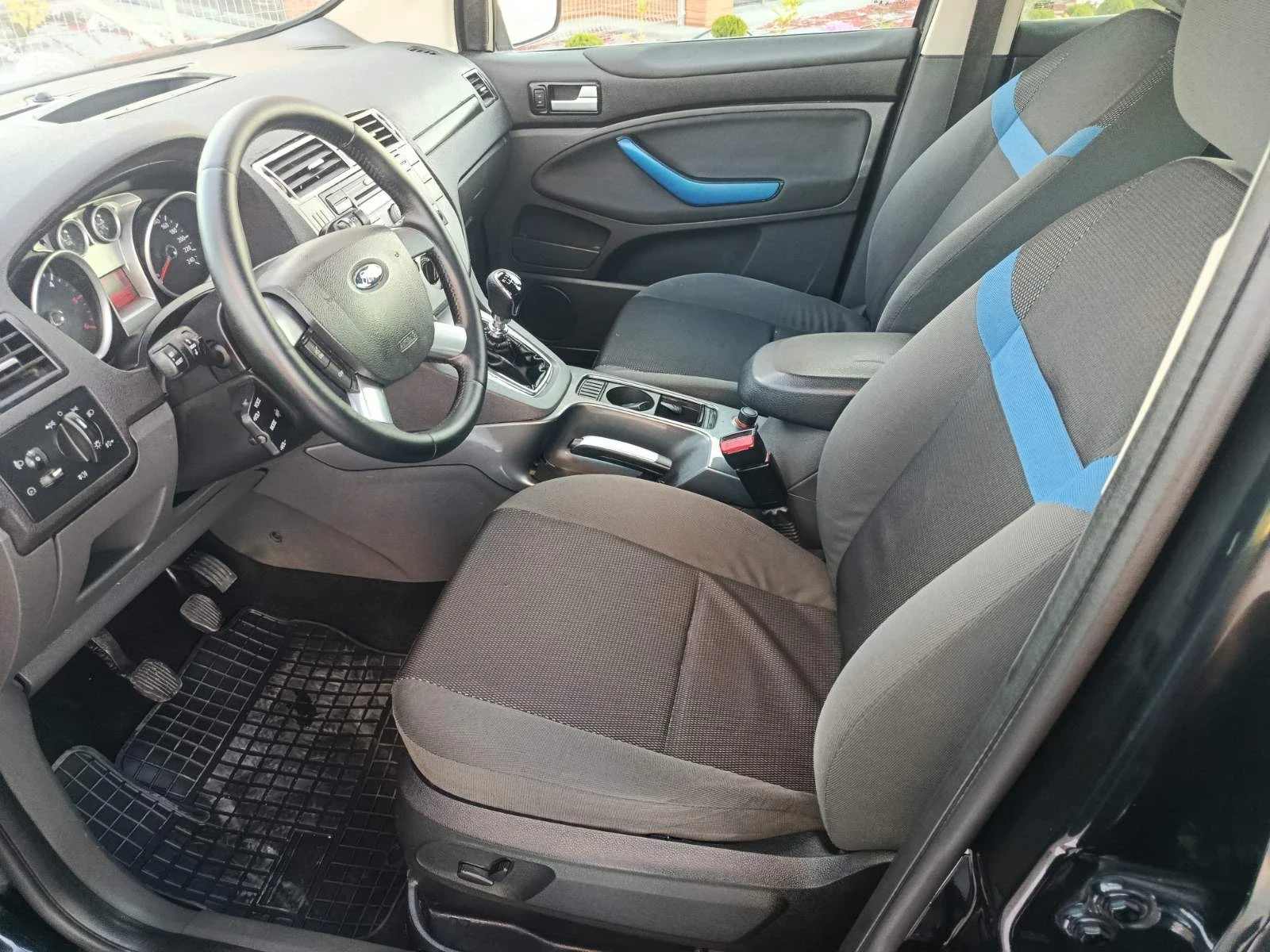 Ford Kuga 20TDCI, снимка 10 - Автомобили и джипове - 54401904