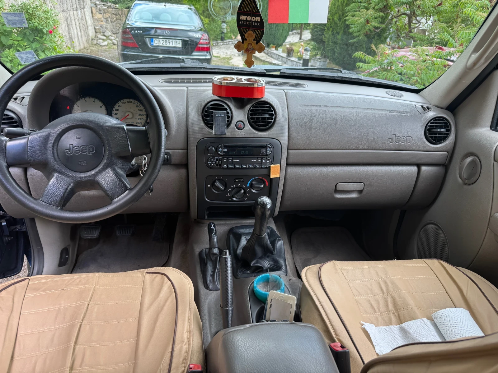 Jeep Cherokee 2.4 газ/ бензин, снимка 12 - Автомобили и джипове - 54729203