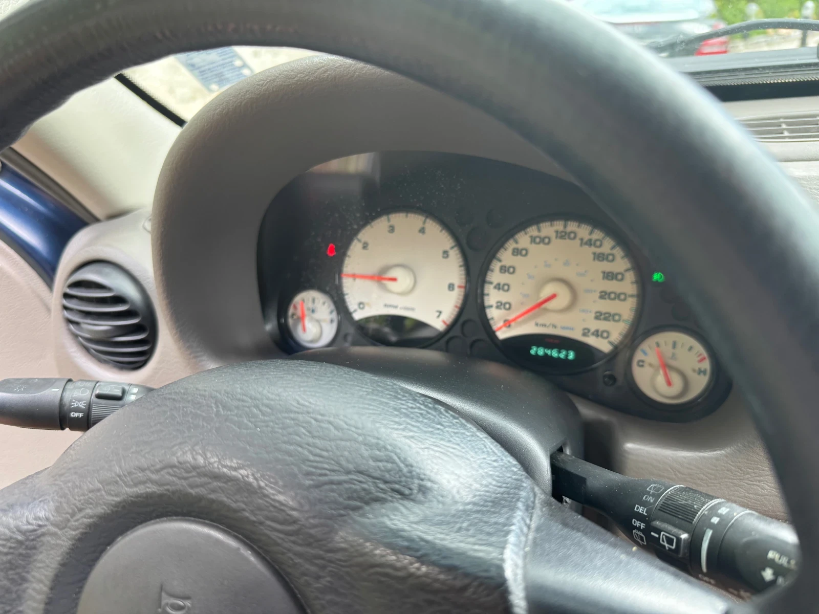 Jeep Cherokee 2.4 газ/ бензин, снимка 13 - Автомобили и джипове - 54729203