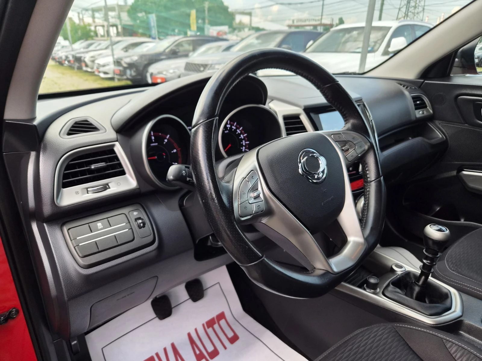 SsangYong Tivoli 1.6D-115кс-10.2018г-155000км-СУПЕР СЪСТОЯНИЕ, снимка 7 - Автомобили и джипове - 55071463