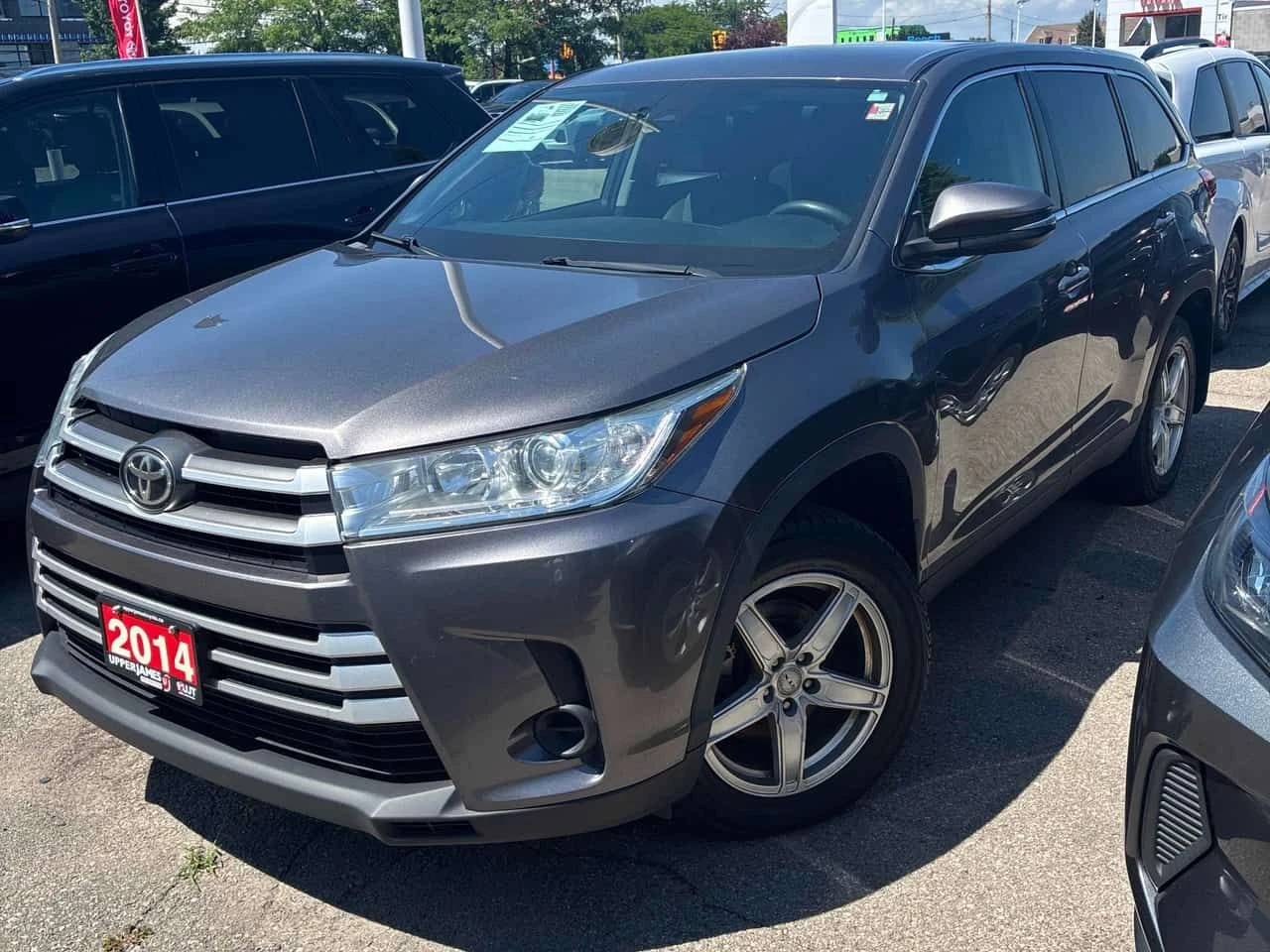 Toyota Highlander LE/CARFAX/КЛИП/ВТОРИ ЧИФТ ГУМИ И ДЖАНТИ/7 МЕСТА 