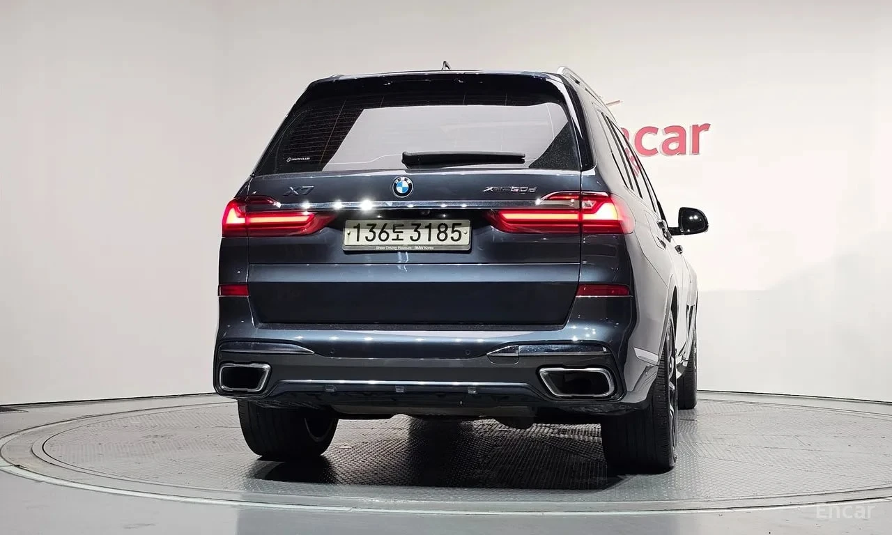BMW X7 xDrive 30d M Sport 6 STR/ЛАЗЕРИ/МАСАЖИ/ХЕДЪП/, снимка 4 - Автомобили и джипове - 55834134