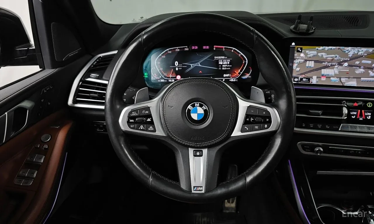 BMW X7 xDrive 30d M Sport 6 STR/ЛАЗЕРИ/МАСАЖИ/ХЕДЪП/, снимка 13 - Автомобили и джипове - 55834134