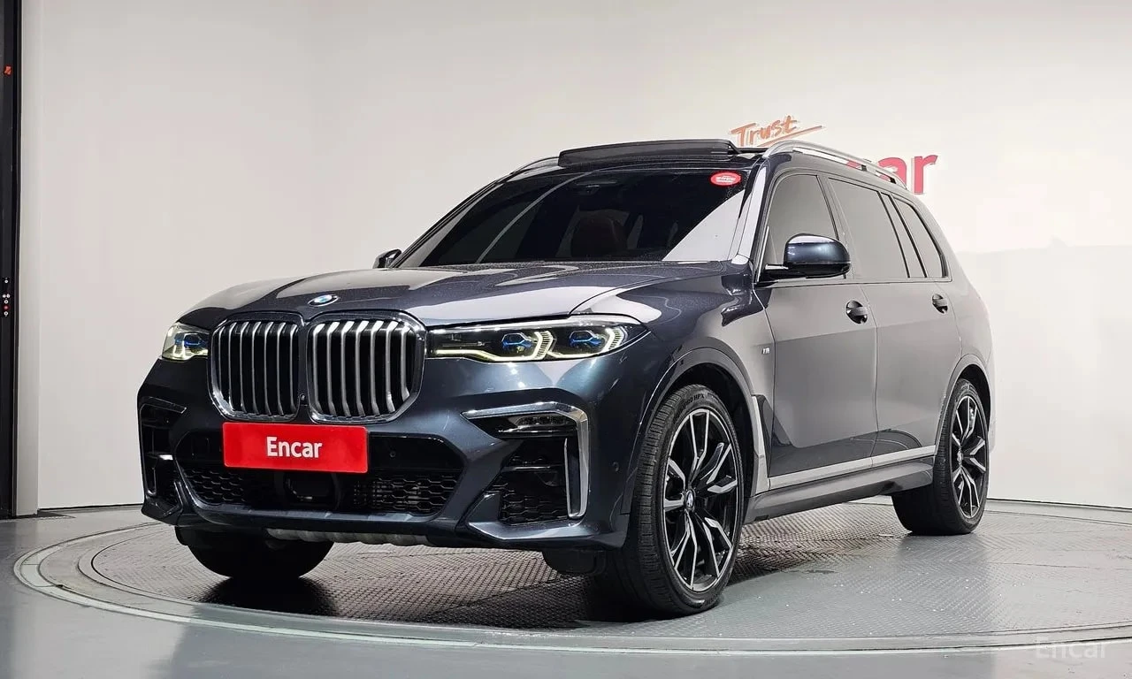 BMW X7 xDrive 30d M Sport 6 STR/ЛАЗЕРИ/МАСАЖИ/ХЕДЪП/