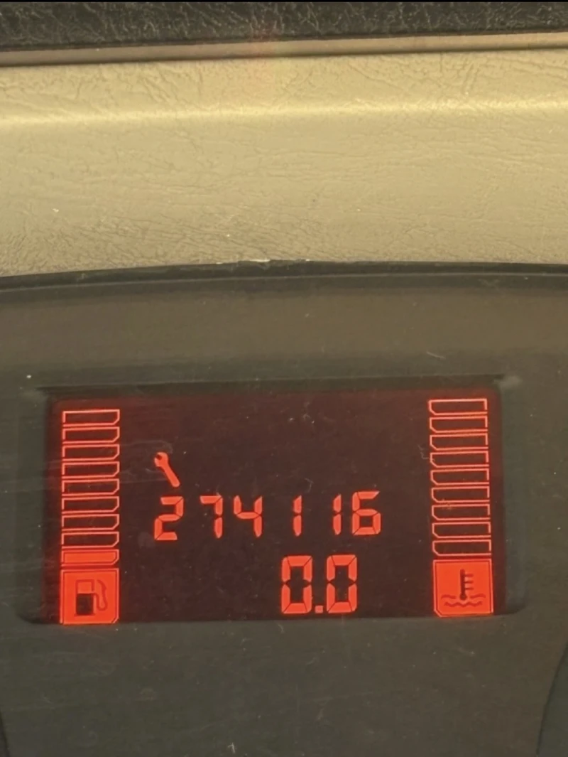 Renault Trafic, снимка 11 - Бусове и автобуси - 53224467