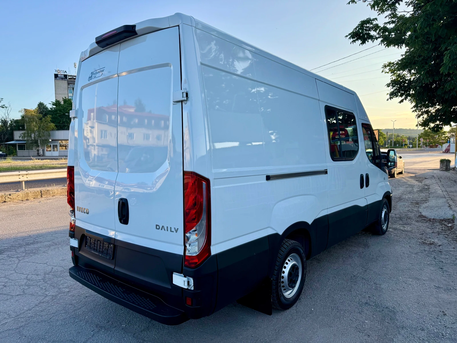 Iveco Daily 35S14 6 МЕСТА ЕВРО 6 - изображение 5