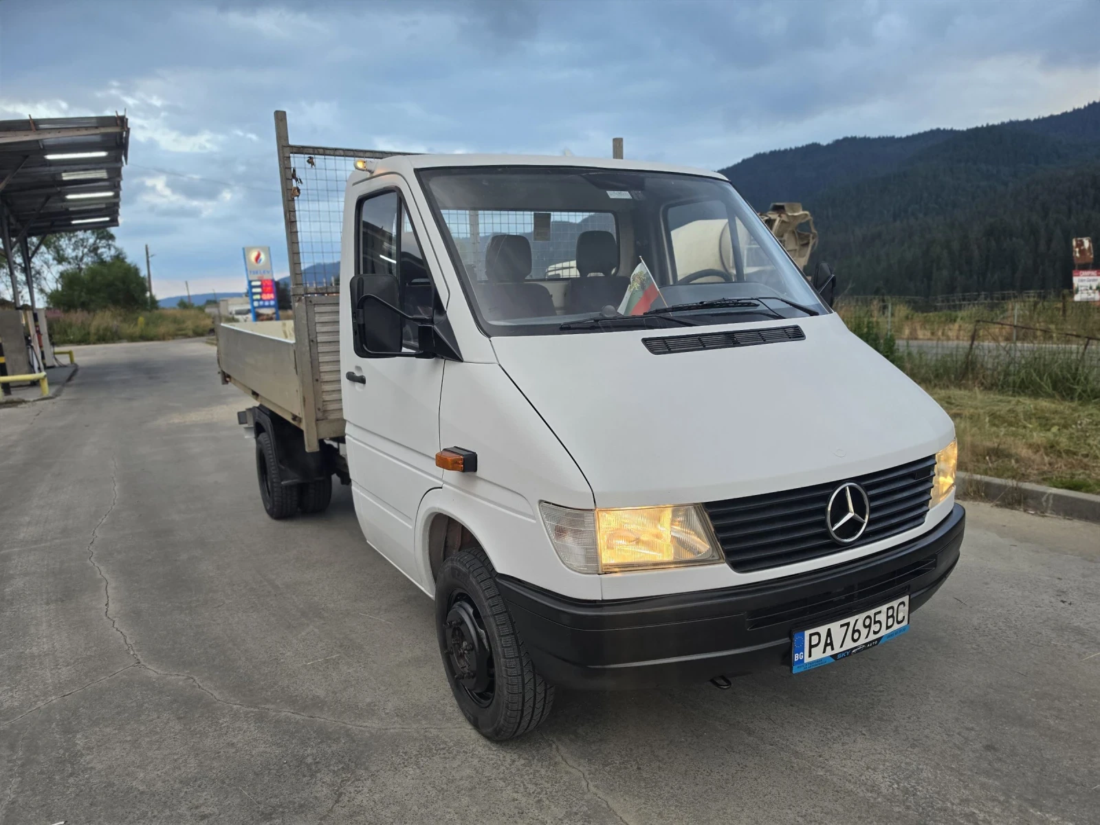 Mercedes-Benz 410 2.9 -129кс, снимка 3 - Бусове и автобуси - 55343152