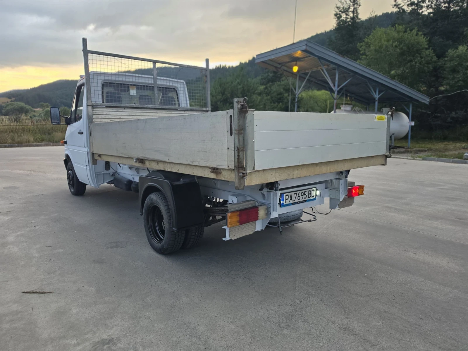 Mercedes-Benz 410 2.9 -129кс, снимка 12 - Бусове и автобуси - 55343152