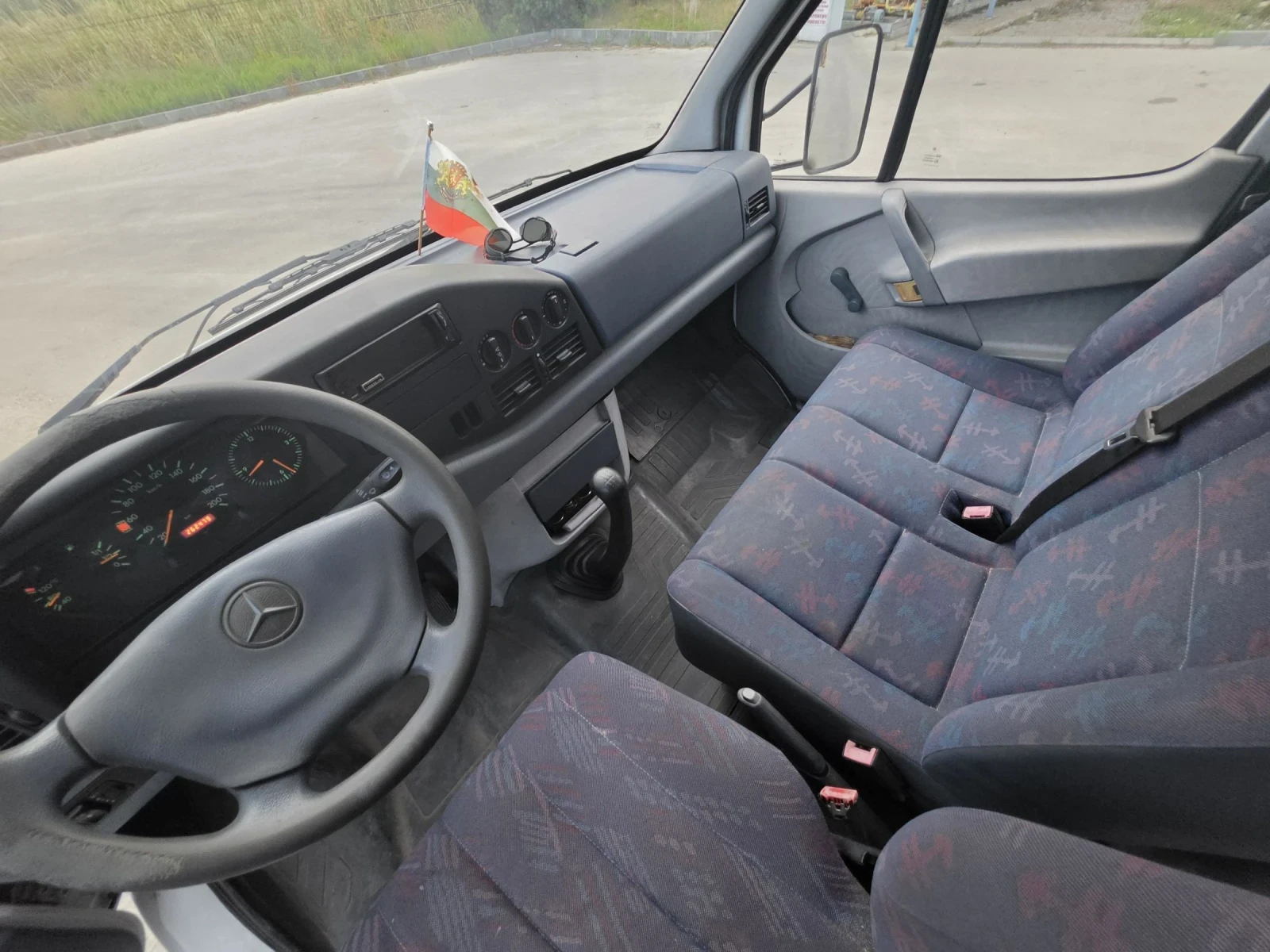 Mercedes-Benz 410 2.9 -129кс, снимка 10 - Бусове и автобуси - 55343152