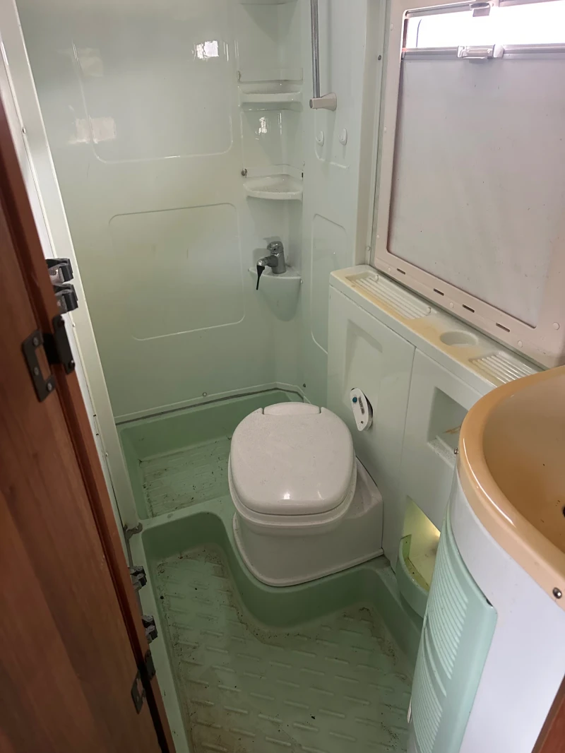 Кемпер Mercedes-Benz RIMOR 2.9 TURBODIESEL, снимка 11 - Каравани и кемпери - 53047662