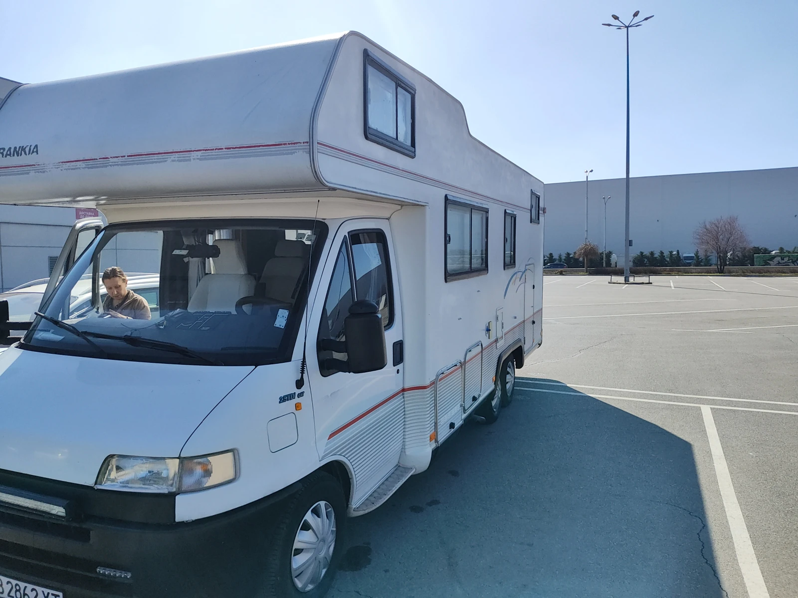 Кемпер Fiat Frankia, снимка 4 - Каравани и кемпери - 53858772