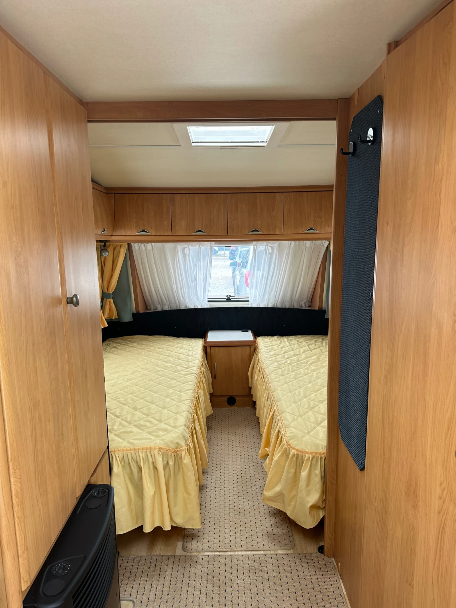 Каравана Hobby Excellent easy 580, снимка 7 - Каравани и кемпери - 54014432