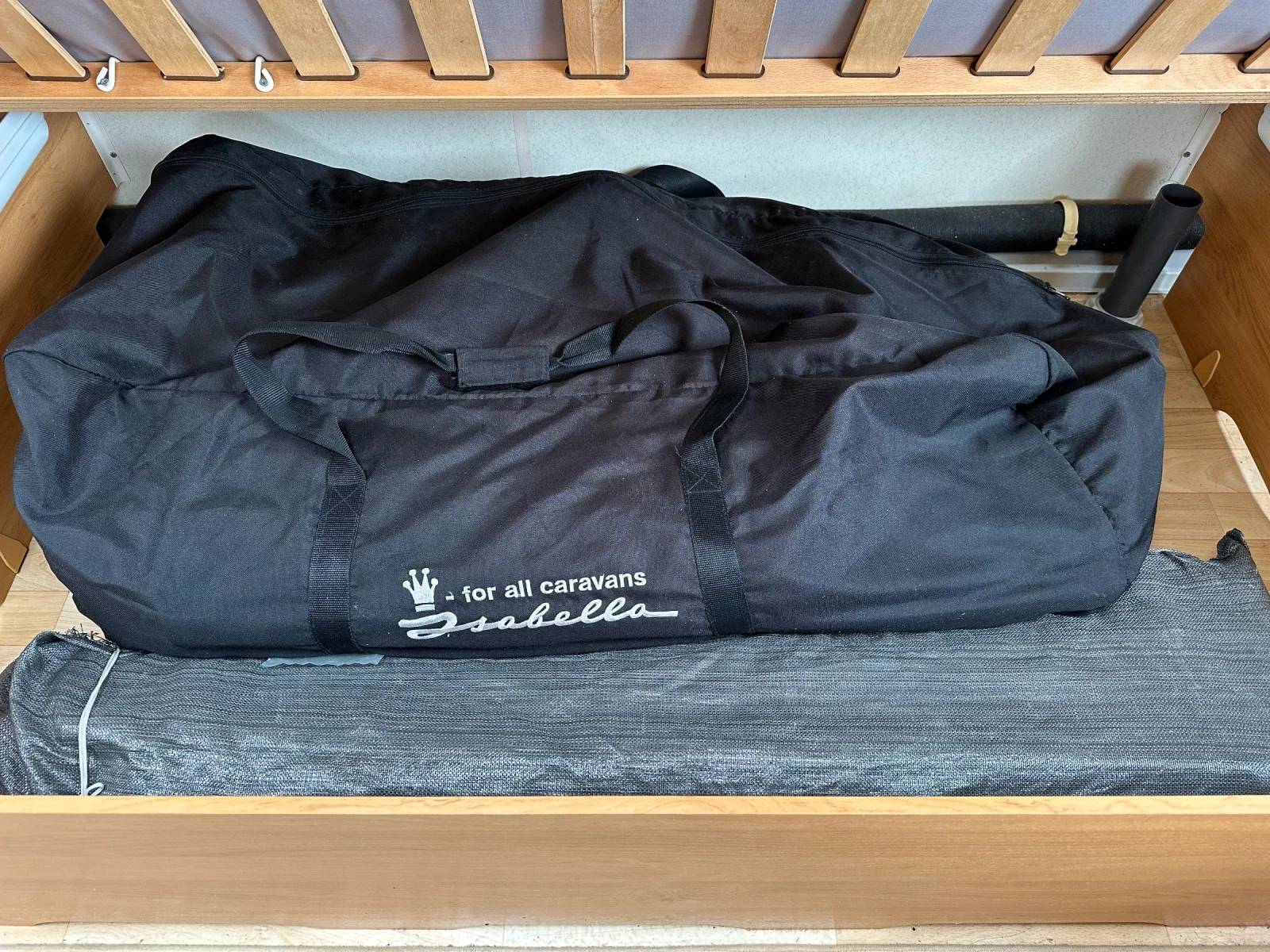 Каравана Hobby Excellent easy 580, снимка 16 - Каравани и кемпери - 54014432