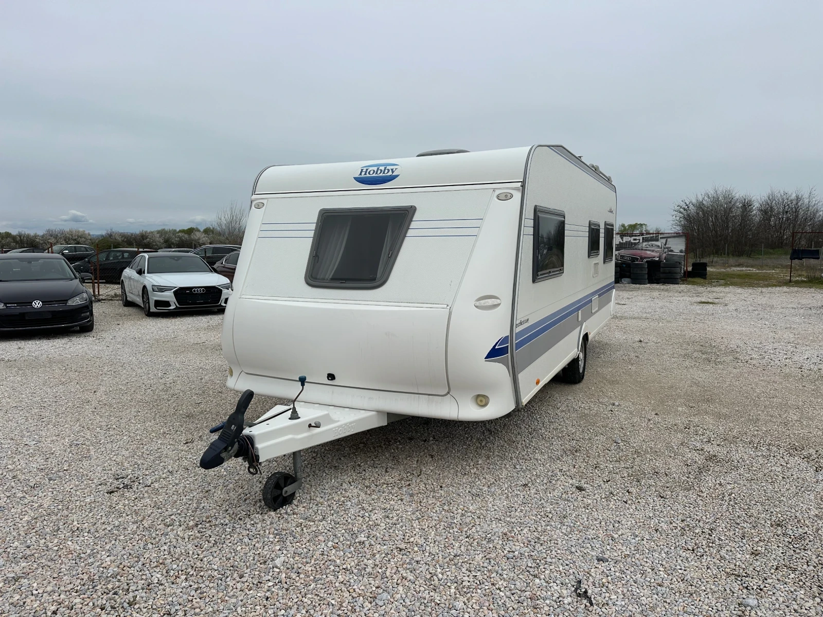 Каравана Hobby Excellent easy 580, снимка 2 - Каравани и кемпери - 54014432