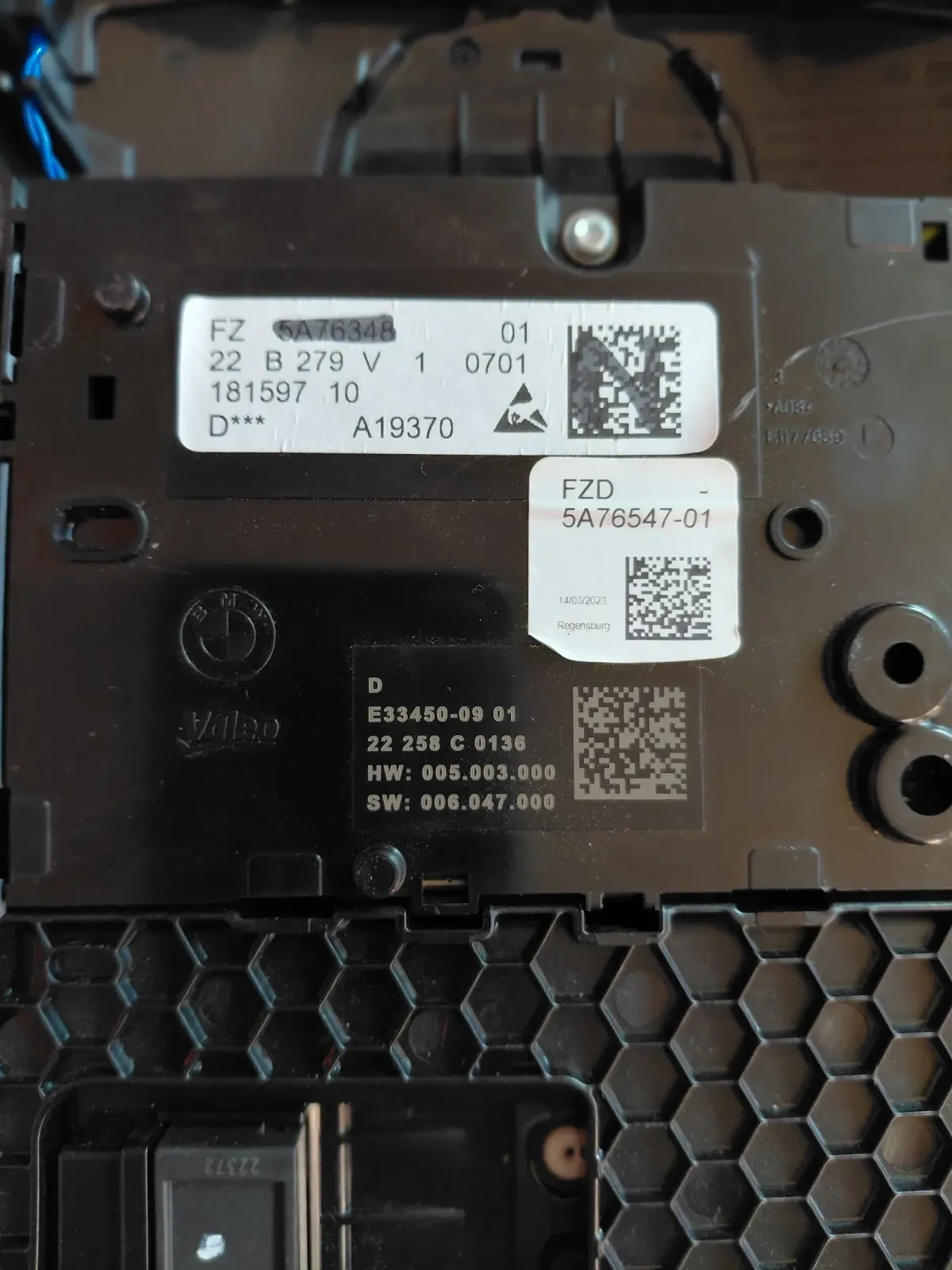 5A76547-01 Плафон за BMW iX1 xDrive30 E3344301  18159710, снимка 5 - Части - 53798162