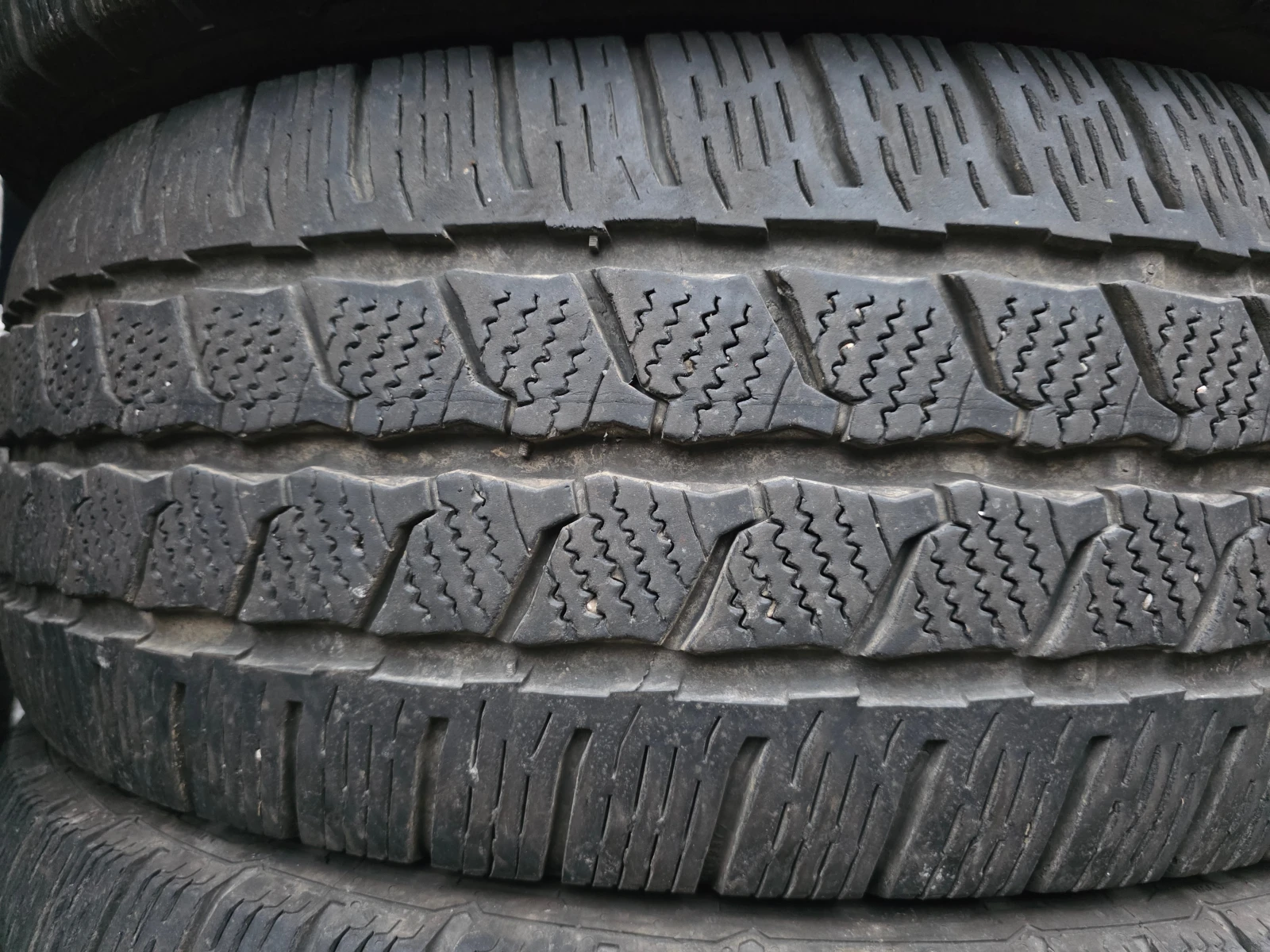 ���� 235/65R16 | Mobile.bg � ����������� 4