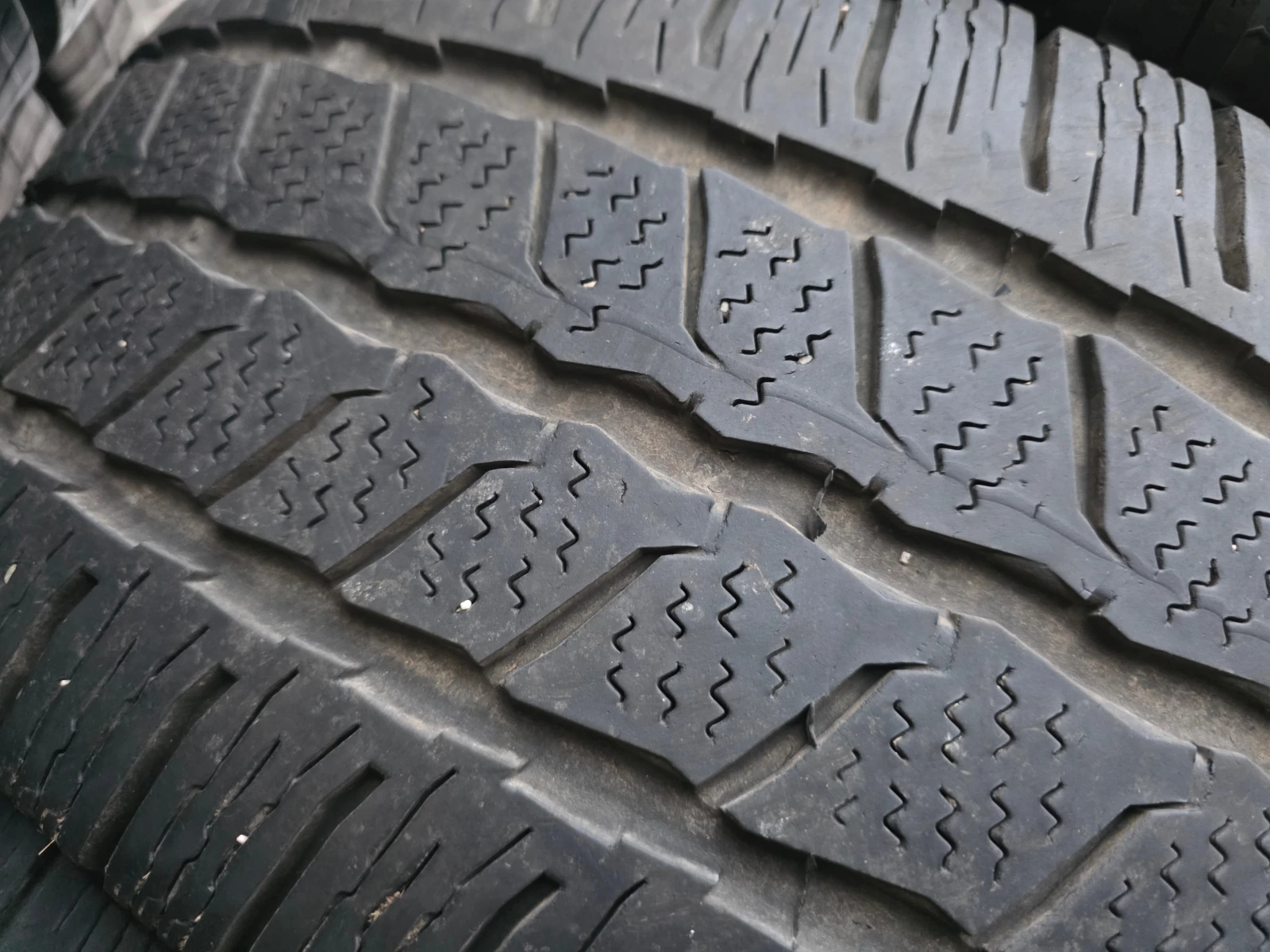 ���� 235/65R16 | Mobile.bg � ����������� 2