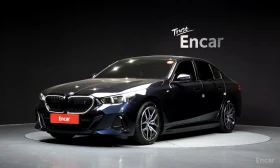 BMW i5 * eDrive40* M-SPORT* ПОДГРЕВ* ОБДУХВАНЕ* ПАНОРАМА*, снимка 1