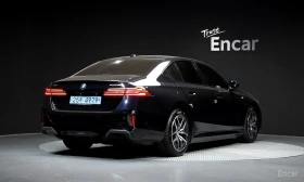 BMW i5 * eDrive40* M-SPORT* ПОДГРЕВ* ОБДУХВАНЕ* ПАНОРАМА*, снимка 2