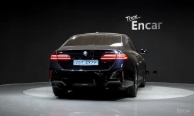 BMW i5 * eDrive40* M-SPORT* ПОДГРЕВ* ОБДУХВАНЕ* ПАНОРАМА*, снимка 4