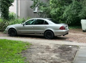 Mercedes-Benz E 320, снимка 3