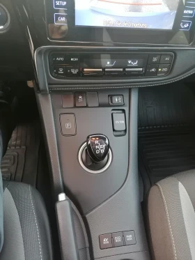 Toyota Auris, снимка 11