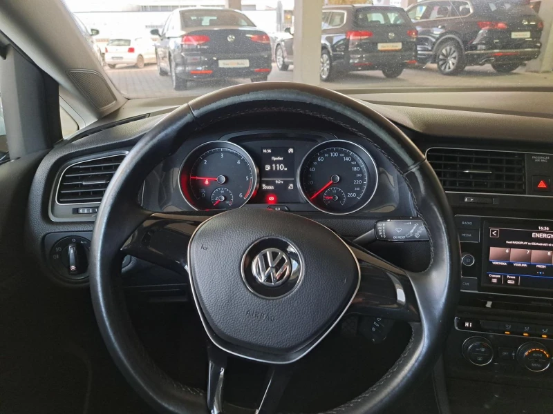 VW Golf Trendline 1.6TDI BMT, снимка 9 - Автомобили и джипове - 44752000