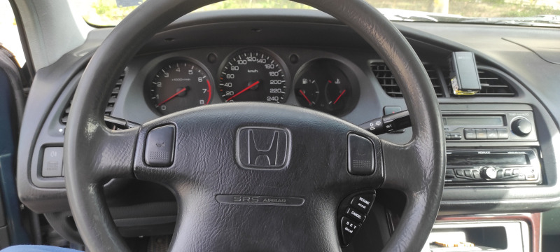 Honda Accord 2.0 147 к.с., снимка 9 - Автомобили и джипове - 45714336