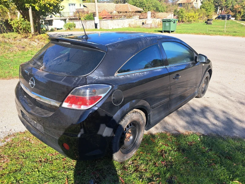 Opel Astra 1, 6 бензин 115коня  2011г. , снимка 5 - Автомобили и джипове - 47738557