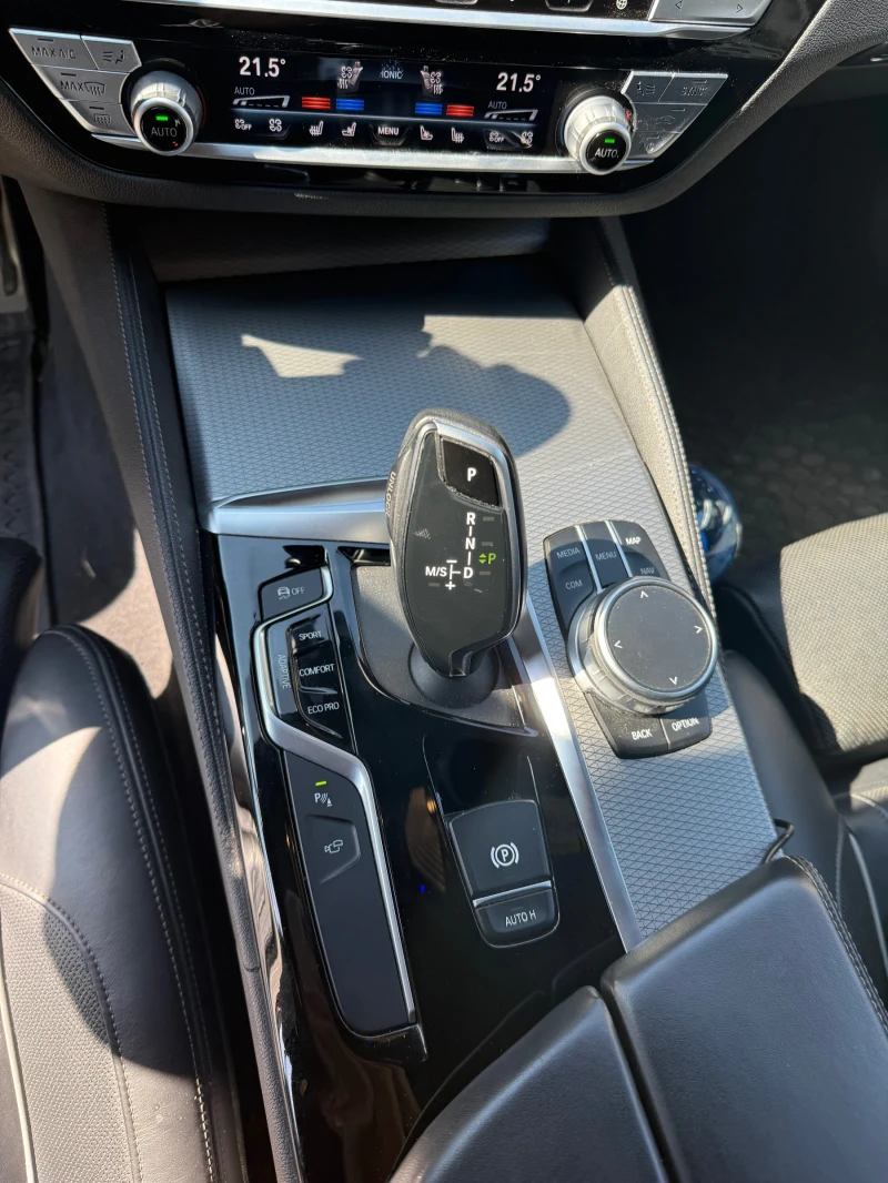 BMW 540 Xdrive , снимка 10 - Автомобили и джипове - 51380448