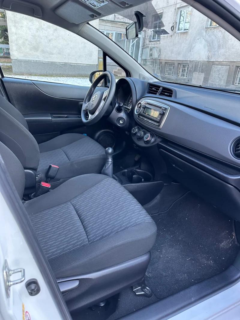 Toyota Yaris, снимка 7 - Автомобили и джипове - 48201048