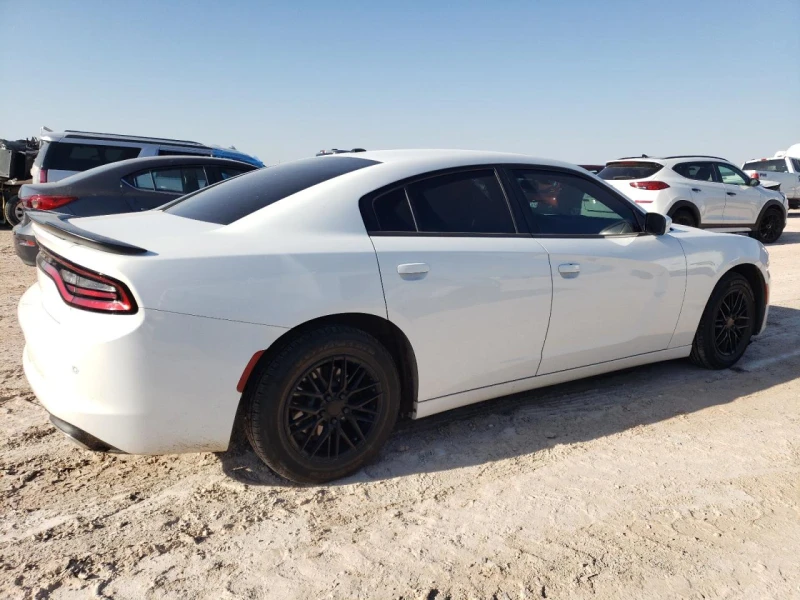 Dodge Charger 3.6L 6 Rear-wheel drive, снимка 4 - Автомобили и джипове - 48416258