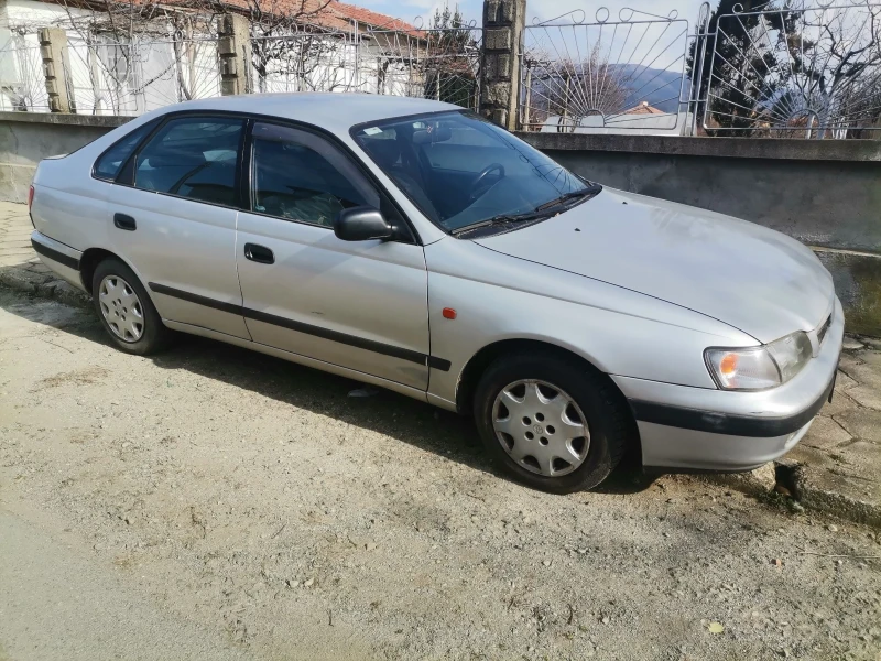 Toyota Carina, снимка 4 - Автомобили и джипове - 48953187