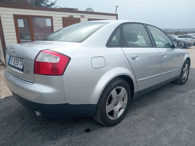 Audi A4 3.0i-V6-220К.С., снимка 5 - Автомобили и джипове - 49632488