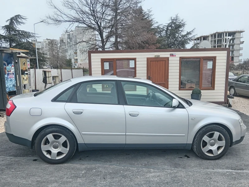 Audi A4 3.0i-V6-220К.С., снимка 4 - Автомобили и джипове - 49632488