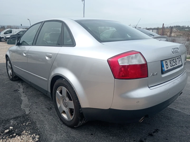 Audi A4 3.0i-V6-220К.С., снимка 6 - Автомобили и джипове - 49632488