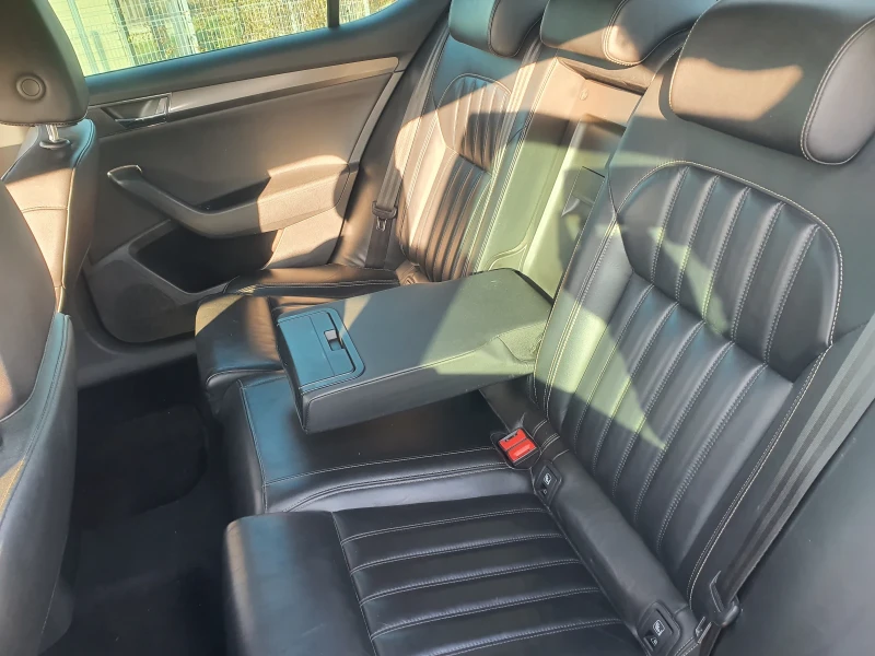 Skoda Superb 2.0 TDI, снимка 13 - Автомобили и джипове - 53045129