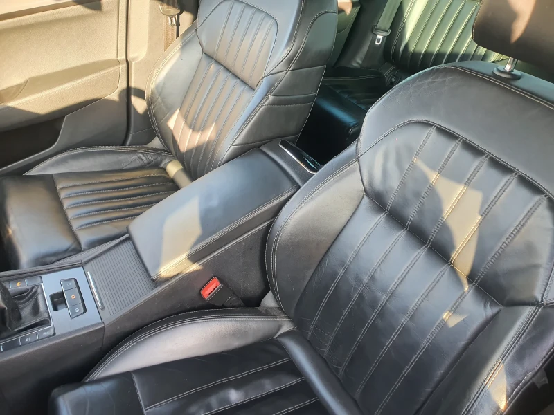 Skoda Superb 2.0 TDI, снимка 15 - Автомобили и джипове - 53045129
