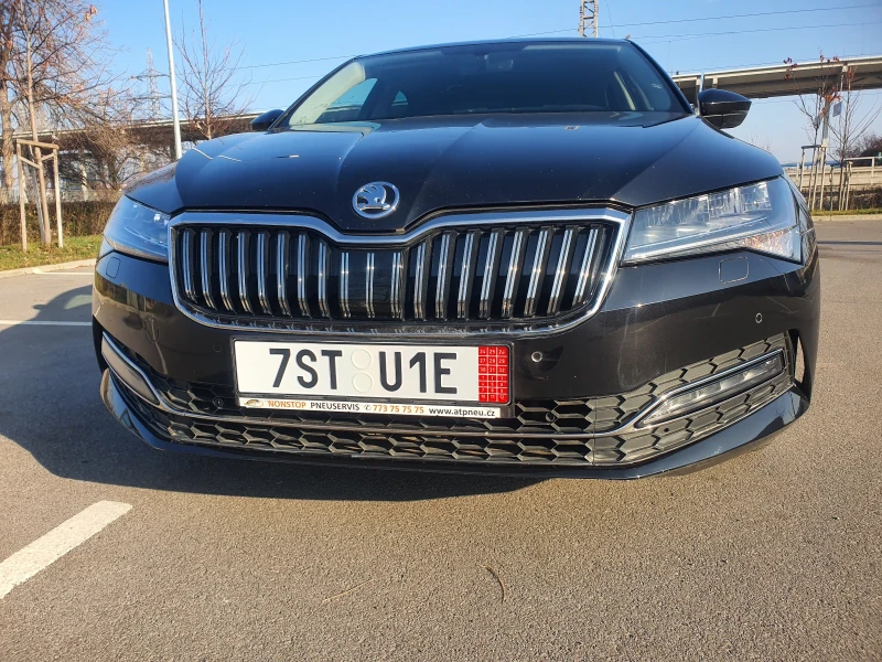 Skoda Superb 2.0 TDI, снимка 2 - Автомобили и джипове - 53045129